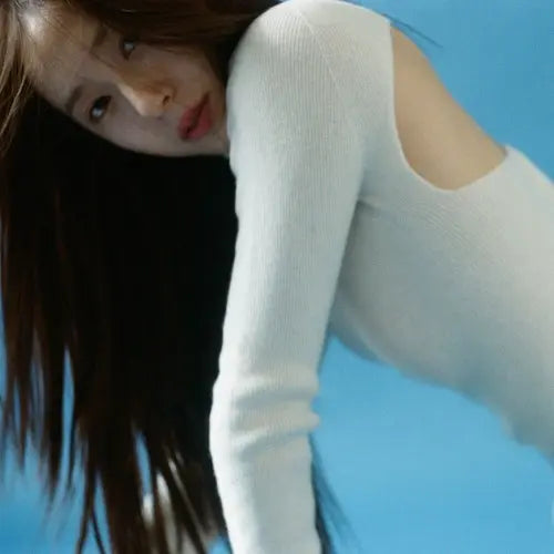 KRYSTAL - [Solitary] Image 1